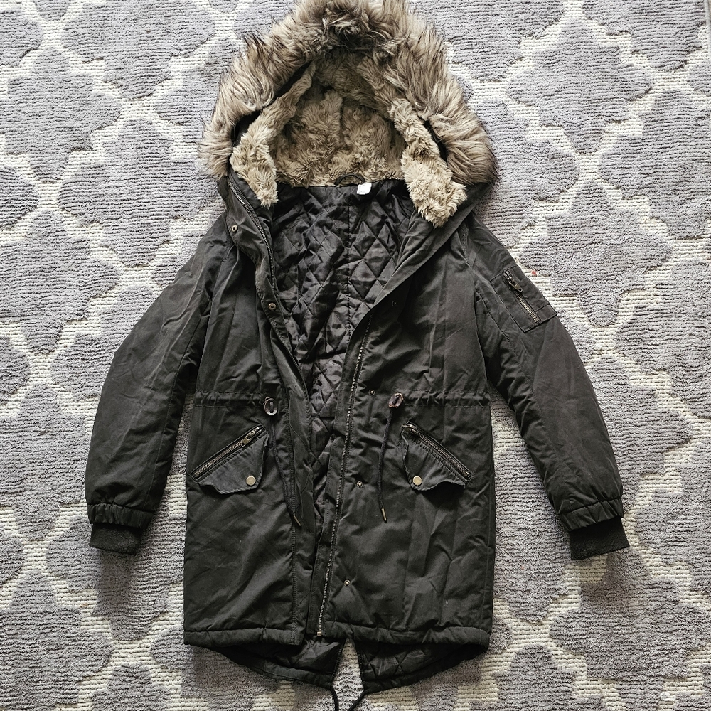 Womens winter coat, fur hood, size 2